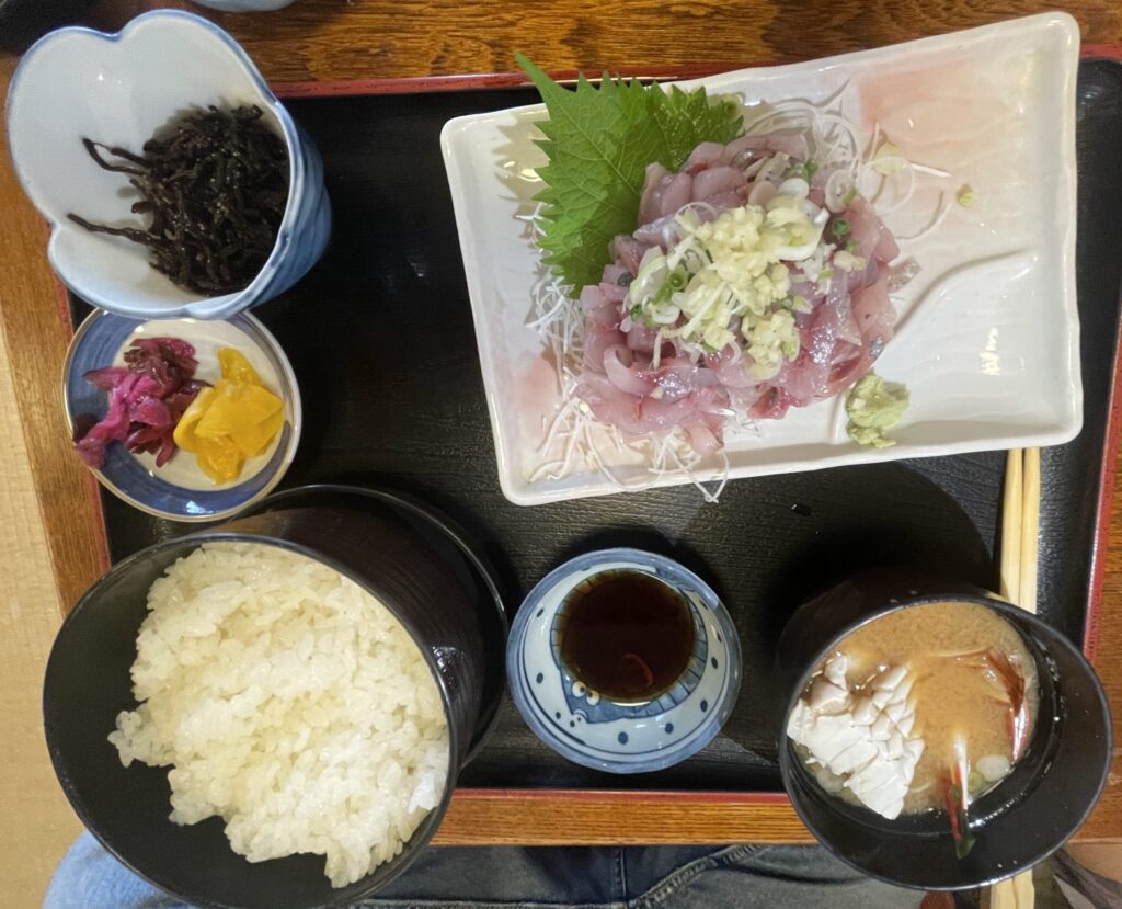 あじのたたき定食　ご飯普通